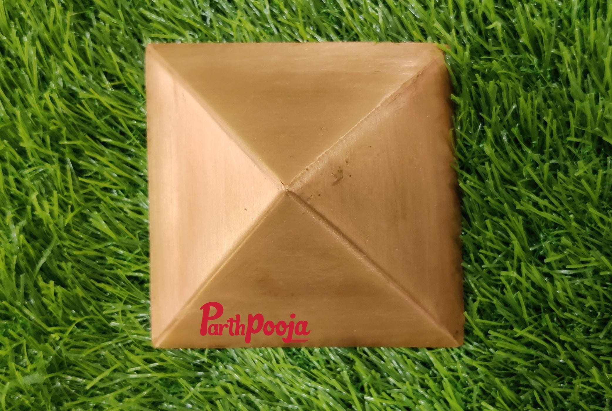 Plain Copper Pyramid Vastu — Parthpooja