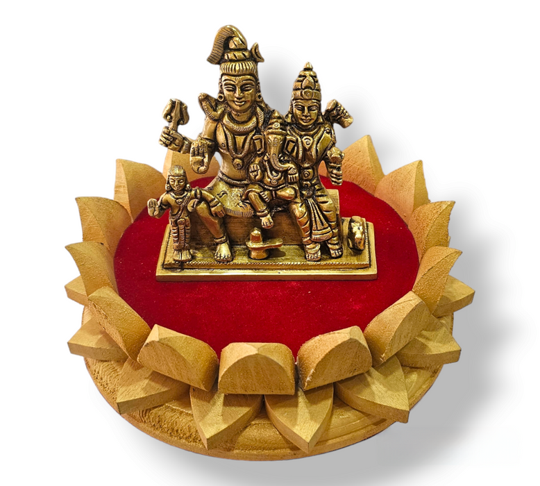 Handcrafted Lord Shiva Family In Brass