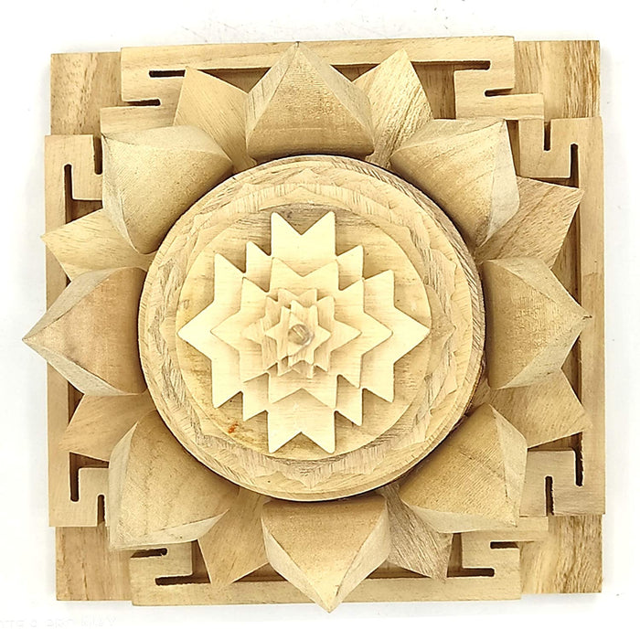 Meru Shriparni Kamal Shri Yantra with Acrylic Box